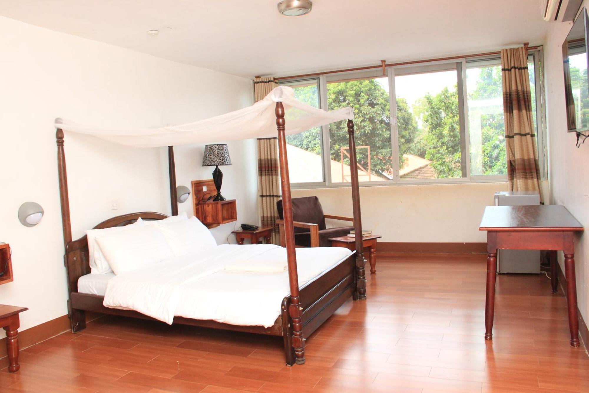 Entebbe Flights Motel Екстер'єр фото