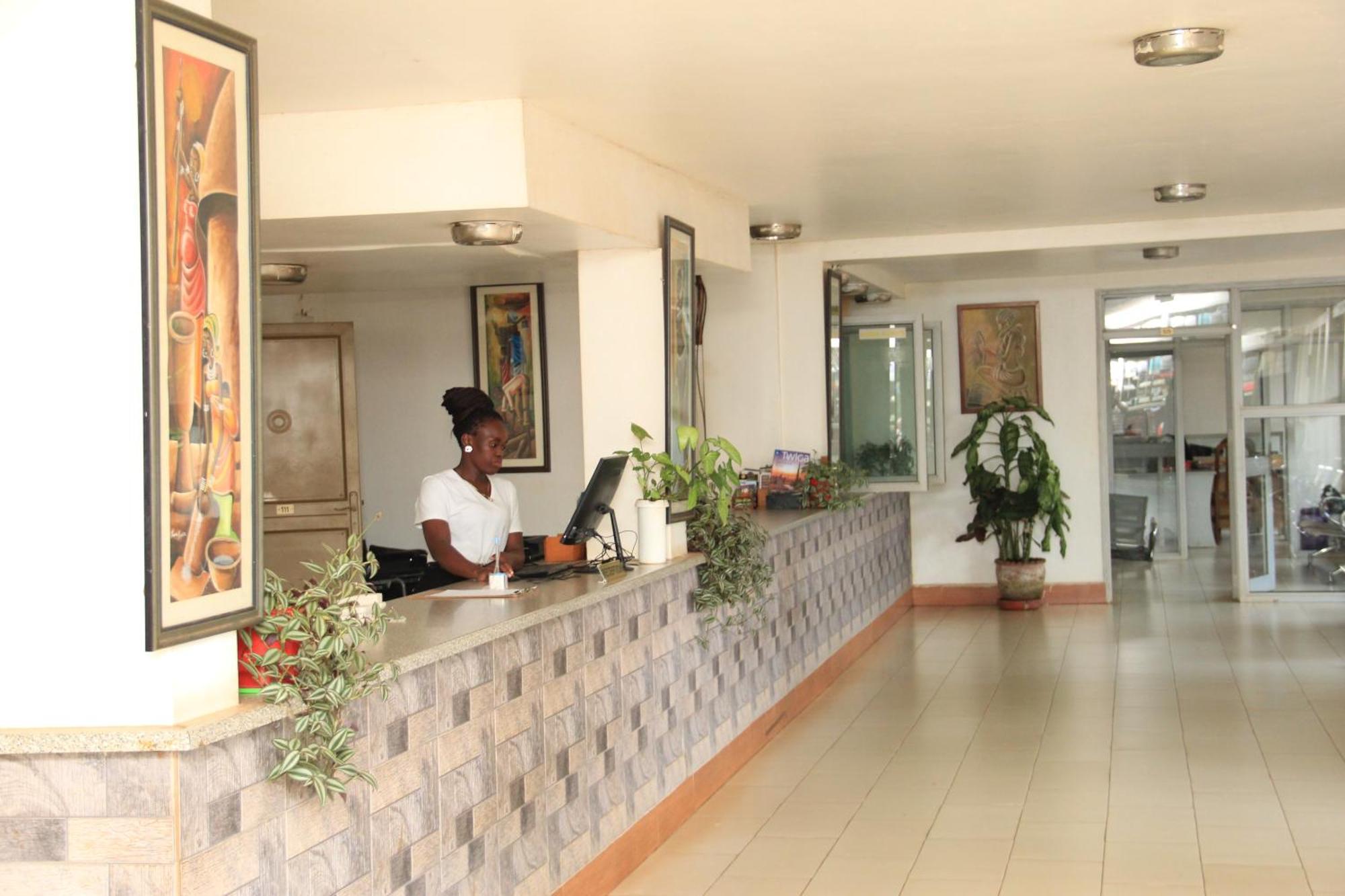 Entebbe Flights Motel Екстер'єр фото