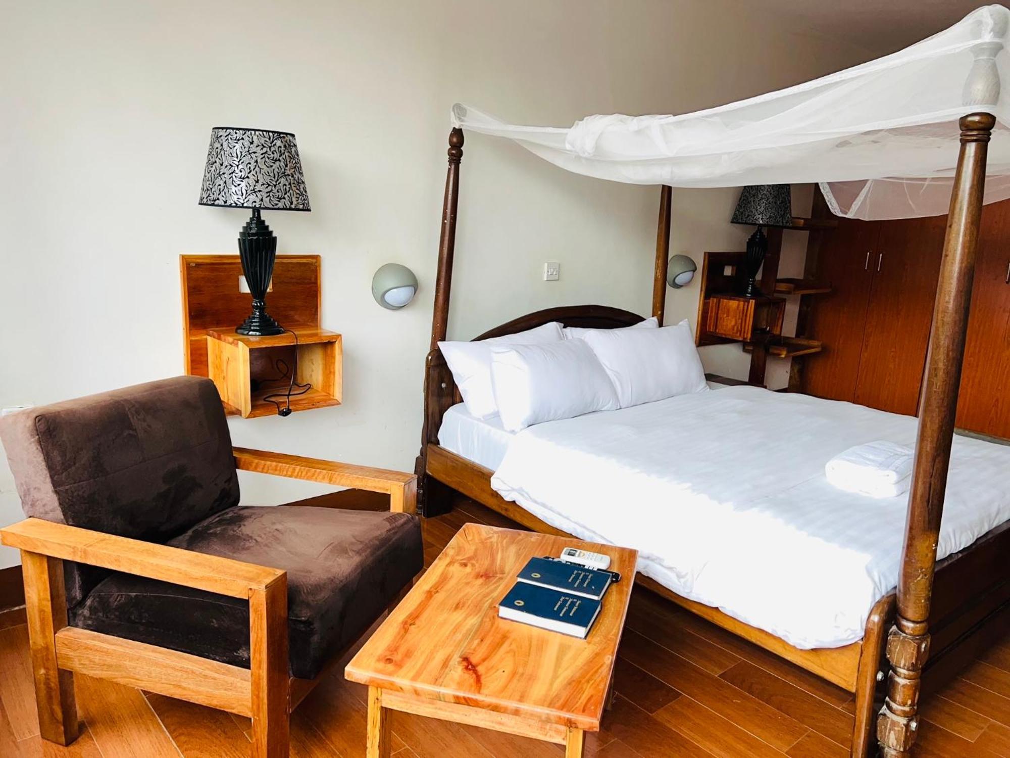 Entebbe Flights Motel Екстер'єр фото