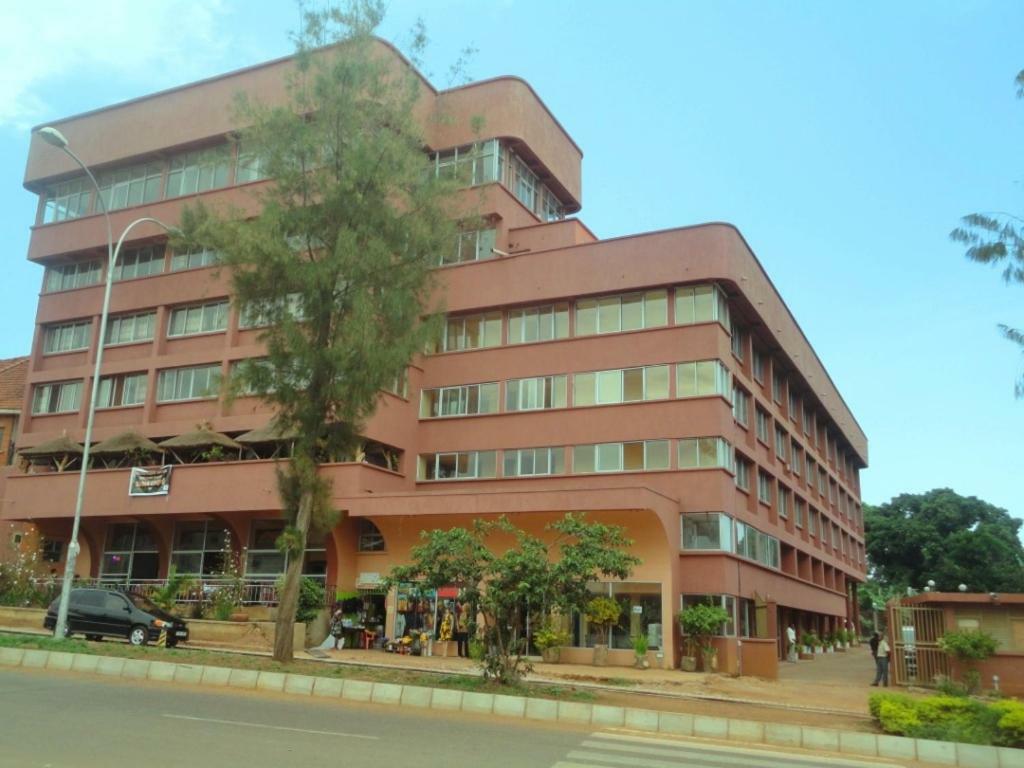 Entebbe Flights Motel Екстер'єр фото